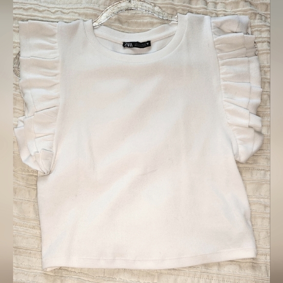 Zara Ribbed Tank Top - Picture 2 of 4